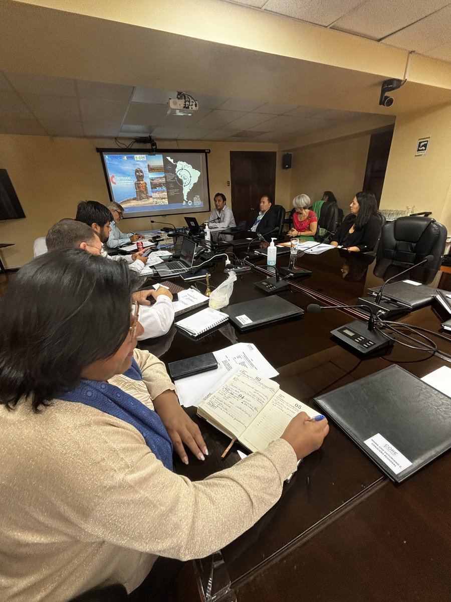 CorfoArica's tweet photo. #Arica #Corfo presenta ante comisiones Fomento Productivo y Turismo del Consejo Regional el programa Activa Inversión para MiPymes Turismo de Arica y Parinacota. Financiamiento sería a través del Fondo Regional para la Productividad y Desarrollo (FRPD) con apoyo @GoreAyP https://t.co/IlNrmRGpks