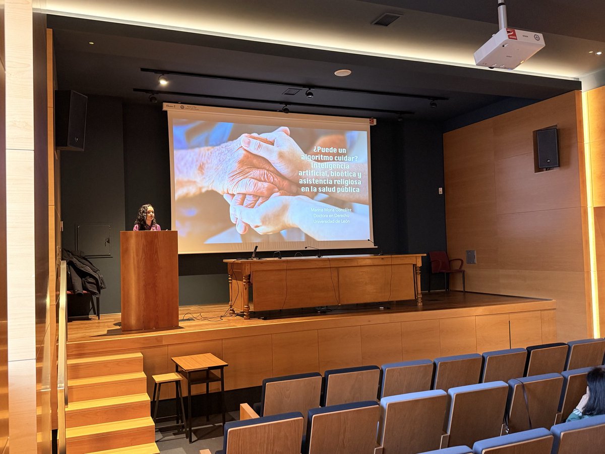 PSaludLeon's tweet photo. @MMorla_ acompaña esta tarde a los #ProfesionalesDelAcompañamiento y acerca el algoritmo a la #CulturaDelCuidado 

No hay personas INcuidables
#misionsamaritana @IglesiaEnLeon https://t.co/VxQatfXmm9