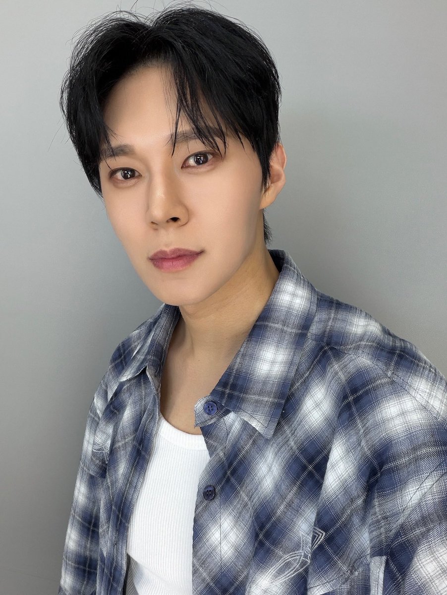 섞 tweet media