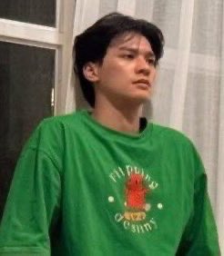 t๊ong tweet media