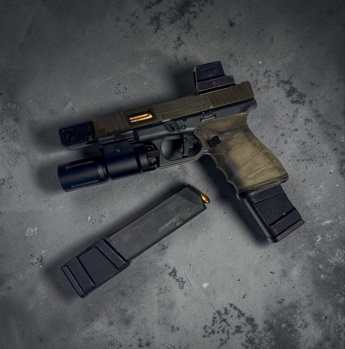 Another product I want to showcase today is from <a href="/weaporize/">Weaporize.com</a>!
I have the +8 extension going from a 15 round magazine to a 23 round magazine!

weaporize.com/products/wpz-o…