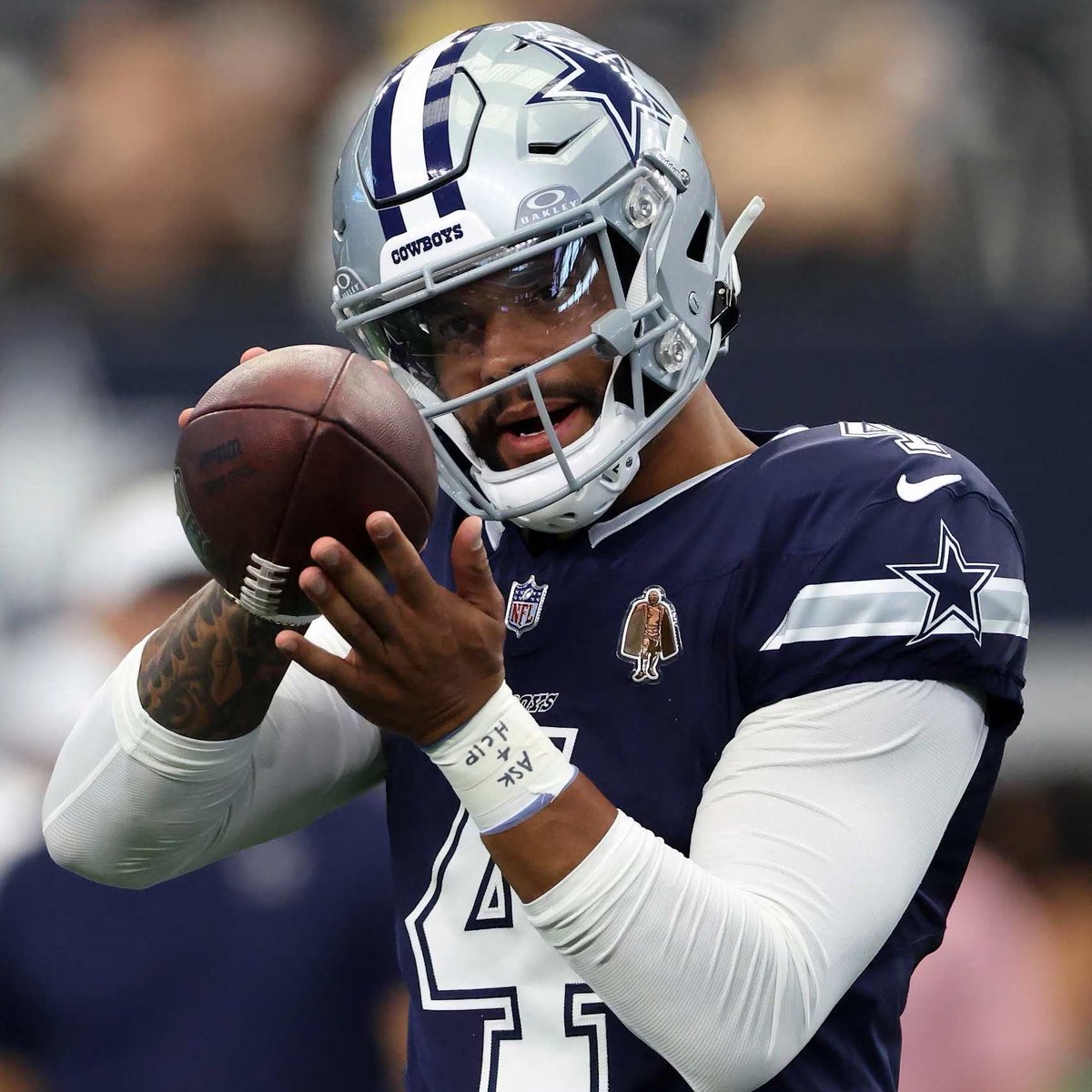 KalshiSports's tweet photo. Favorites to make the NFC Playoffs, via Kalshi:

74% — Rams
70% — Seahawks
62% — Lions
59% — Packers
58% — Eagles
57% — Niners
54% — Cowboys
—
51% — Bears
47% — Bucs
36% — Vikings
36% — Saints
35% — Commanders
33% — Panthers
31% — Giants
30% — Falcons
7% — Cardinals https://t.co/F60qNsnsfb