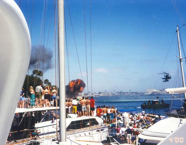 AlrightIllBite's tweet photo. The Navy Seals used to do a 4th of July demonstration in Glorietta Bay before 9/11.  It was awesome. https://t.co/YqcEITMfwZ