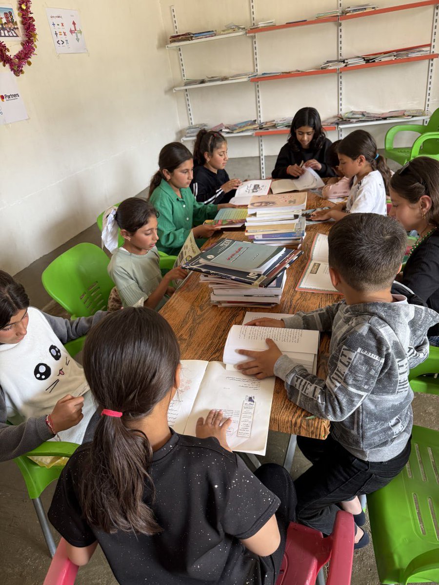InhalationOf's tweet photo. Turning pages, building futures 📚✨
At the HOPD CFS Program in Hatin Complex–Sinjar, children strengthen their reading skills, expand their knowledge, and grow through the power of education in a safe and supportive environment.

#PRD #HOPD #ChildFriendlySpace #EducationForAll https://t.co/0Z6X8e5i8V