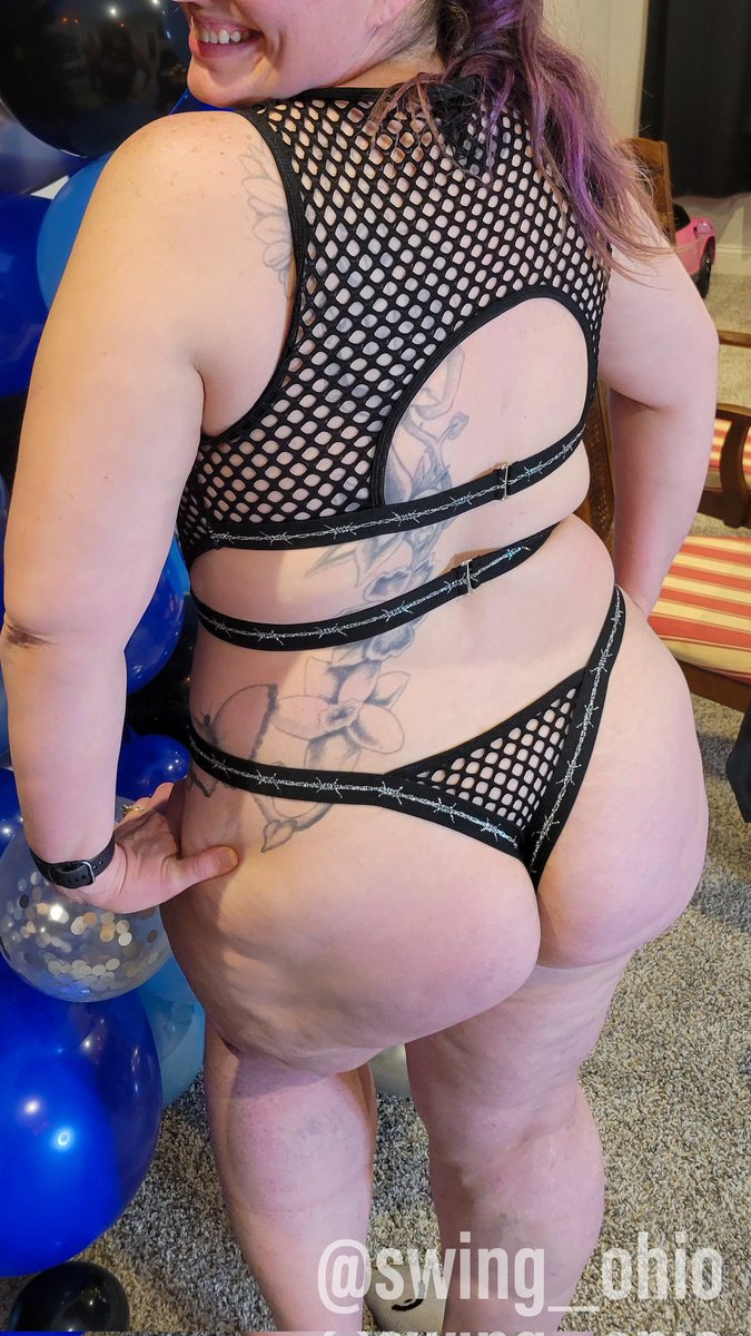 swing_ohio's tweet photo. @Get_Nude @kara_cream https://t.co/8B7a8v3j6G