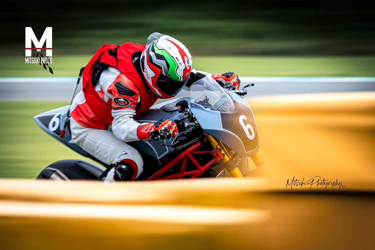 9AsXjxl228X3COE's tweet photo. 2026 鉄馬 with TSK HSR九州 予選
#2026鉄馬withTSK決戦の日HSR九州
#DUCATI鹿児島
#下舞毅 選手
#No6
#アイアンACT17
#DUCATI
#M696
#HSR九州 https://t.co/CF4czs9hHk
