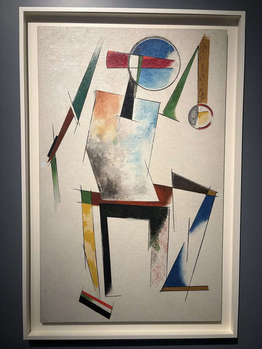 arianacmills's tweet photo. Week of #rads #lateshift means more daytime for #nyc activities. Particularly enjoyed visiting @newmuseum New Humans exhibit which poses the question— with technology’s rapid advancement, what’s left that makes us uniquely human? #MedHum #MedTwitter https://t.co/ED7qeMIAQ9