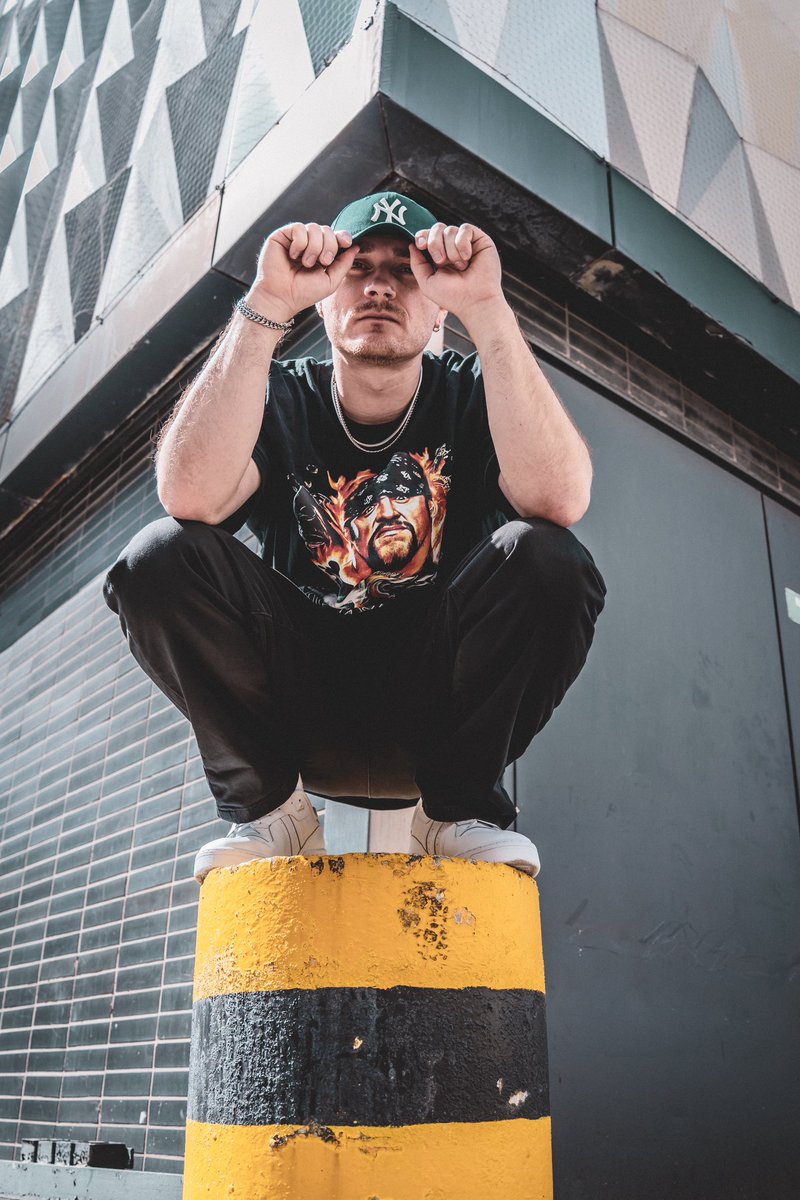 calipomsc's tweet photo. "If you wanna make it to the top you will be on your own
nobody got your back, you are alone when you are down
the words of all the doubters: 'man just let it go'
but I can't let go of the only thing I've ever known"

'Lone Ranger' out now!

https://t.co/6mQJSKGcvo https://t.co/lNGkDRdI9S