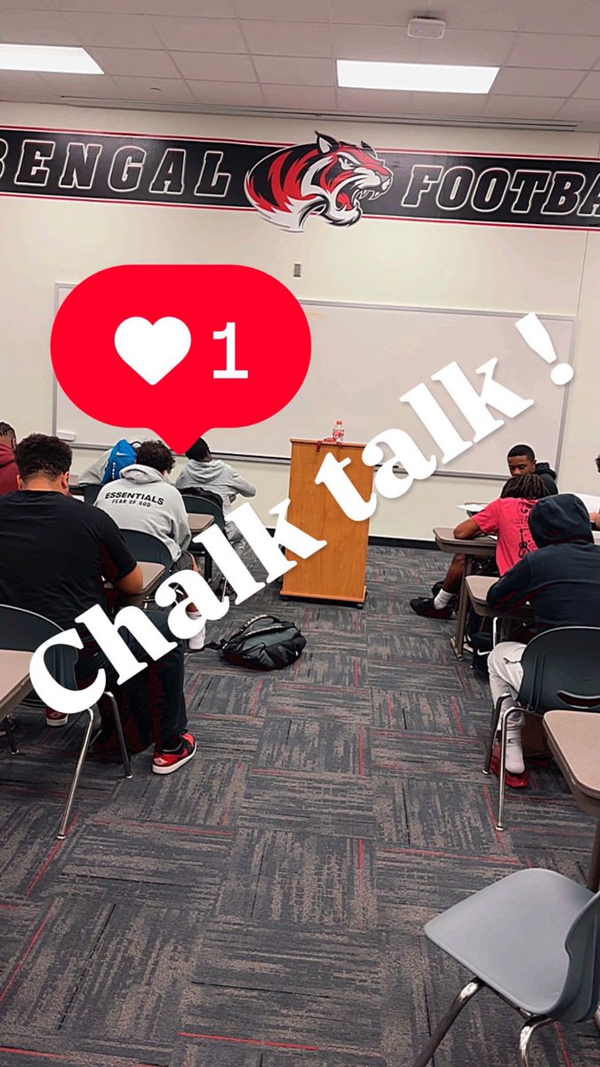 Coach Law 🏈 tweet media