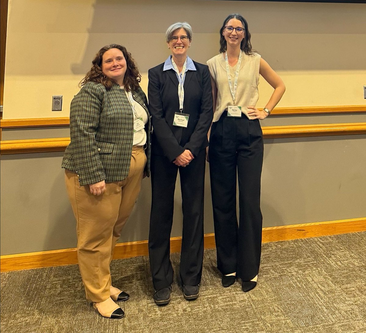 SchultzWilliams's tweet photo. S&amp;W team members  joined nonprofit professionals at the Lehigh Valley Philanthropy Institute (AFP Greater Lehigh Valley Chapter) for a conversation on strengthening major gift fundraising programs and building more diversified revenue strategies. https://t.co/KWD73pDidV