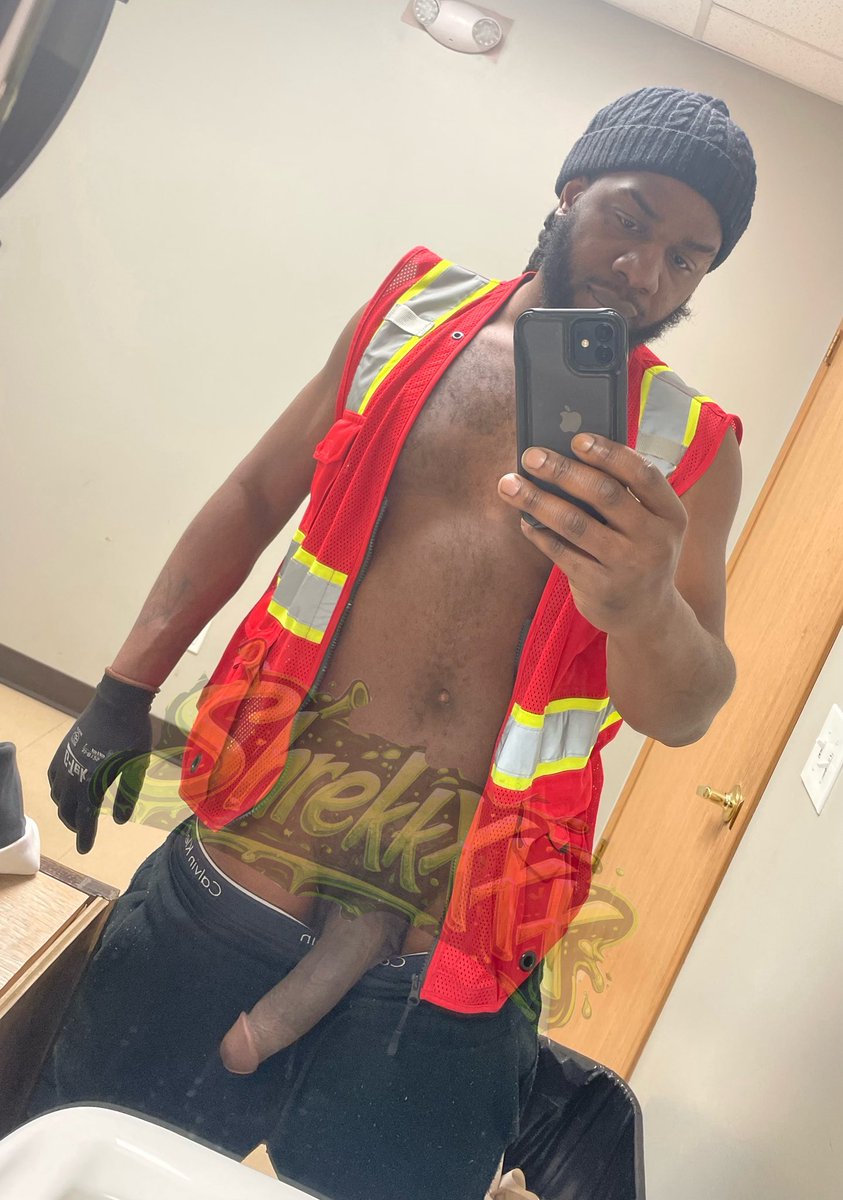 daa_ogre32's tweet photo. would u fucc your supervisor 👹 https://t.co/u5NJa3cj8Z