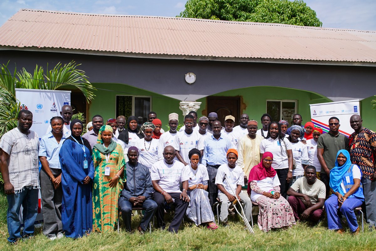 ONU_Droits_BRAO's tweet photo. OHCHR-WARO advances people-centred security in The Gambia via outreach with ONS, NCCE, CSOs & NHRC. Communities—from leaders to youth, women & PWDs—learn SSR frameworks, gender-responsive security & inclusive pathways, building trust & accountability.
#SSR #HumanRights #WARO https://t.co/APidiVaBS1