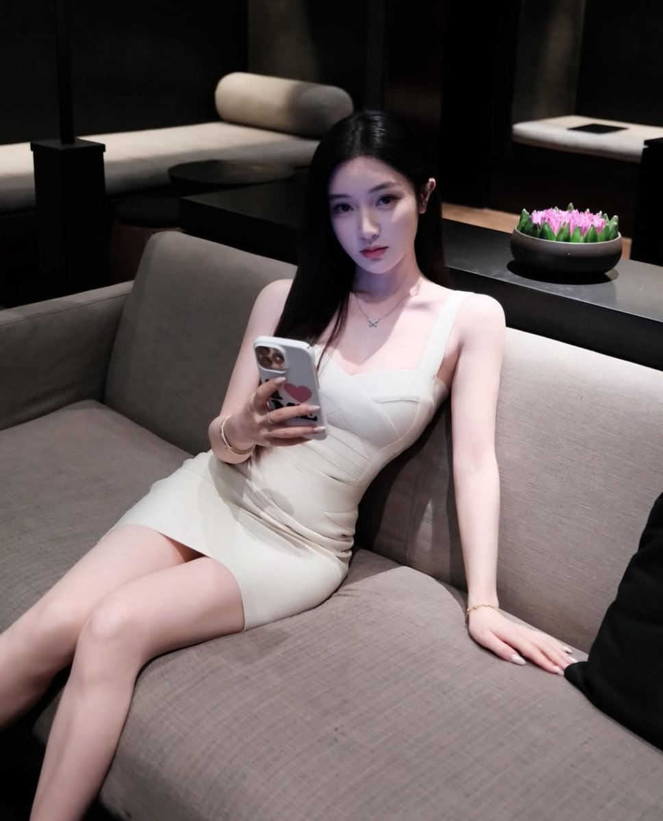 违规发不出，只能在X发了

开脱！！！！！！！                         

上供 ！！！！！！！

 Luo照  实况！！！！ https://t.co/dNtnNsdXwv