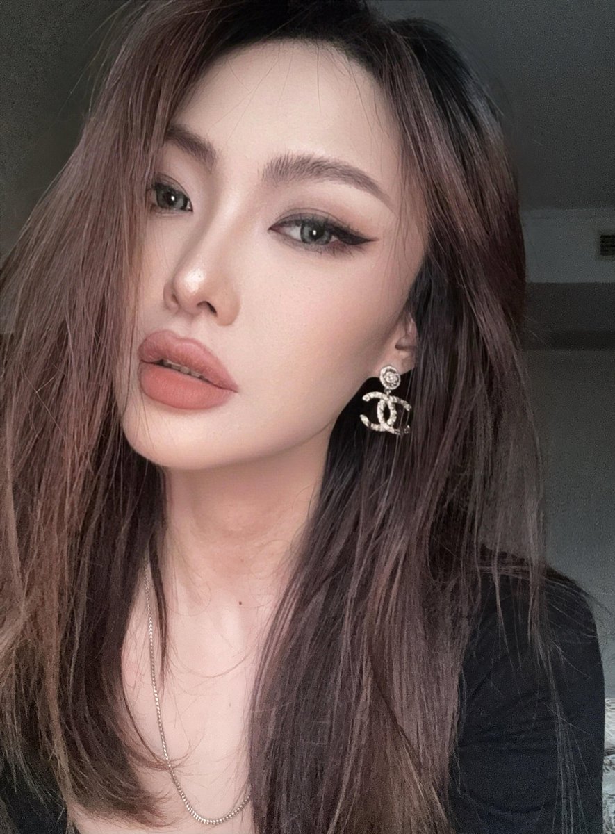 只要男性朋友来我家，我都会把内衣挂在洗手间，好几次都发现内衣被动过。哈哈哈 https://t.co/keR3ac4IXK