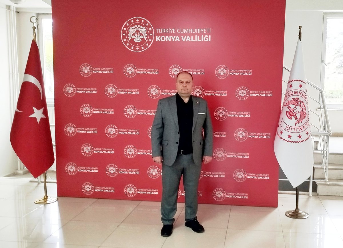 Gez Dünya yı...
Gör Konya yı...

Mevlana Celaleddin Rumi 
Selçuklu Başkenti 
Kervansaraylar şehri...

<a href="/TCKonyaValiligi/">Konya Valiliği</a> <a href="/KonyaBelTr/">Konya Büyükşehir</a>