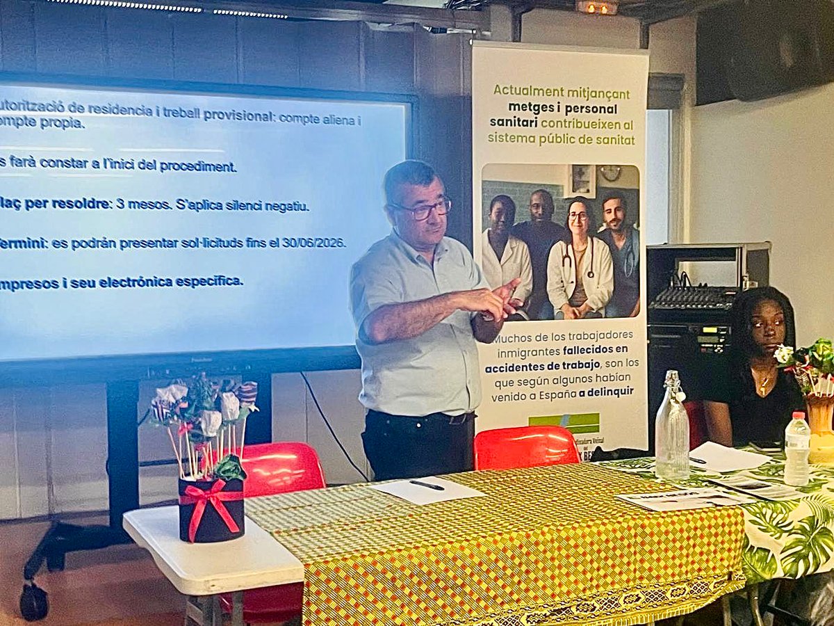 NovesVies's tweet photo. 📣Ahir vam participar com a ponents en una jornada informativa sobre la #regularització extraordinària, organitzada pel CVBB amb la col·laboració de l’Associació de Veïns i Veïnes del Riu Sud.

‼️Informar és fonamental per garantir els drets. https://t.co/WPJX9BGJGQ