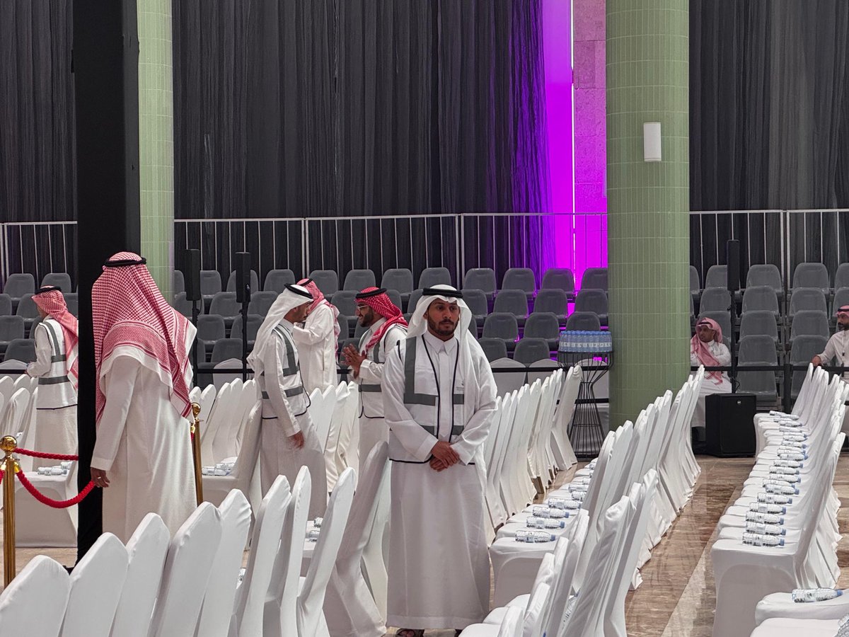 عمادة شؤون الطلاب tweet media