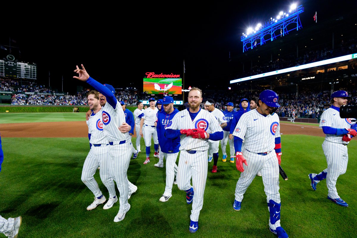 DraftKings's tweet photo. The Chicago Cubs at home this season:

🔴 L
🟢 W
🔴 L
🟢 W
🔴 L
🟢 W
🔴 L
🔴 L
🟢 W
🟢 W
🟢 W
🟢 W
🟢 W
🟢 W
🟢 W
🟢 W
🟢 W
🟢 W
🟢 W
🟢 W
🟢 W https://t.co/IFw9sAY7mP