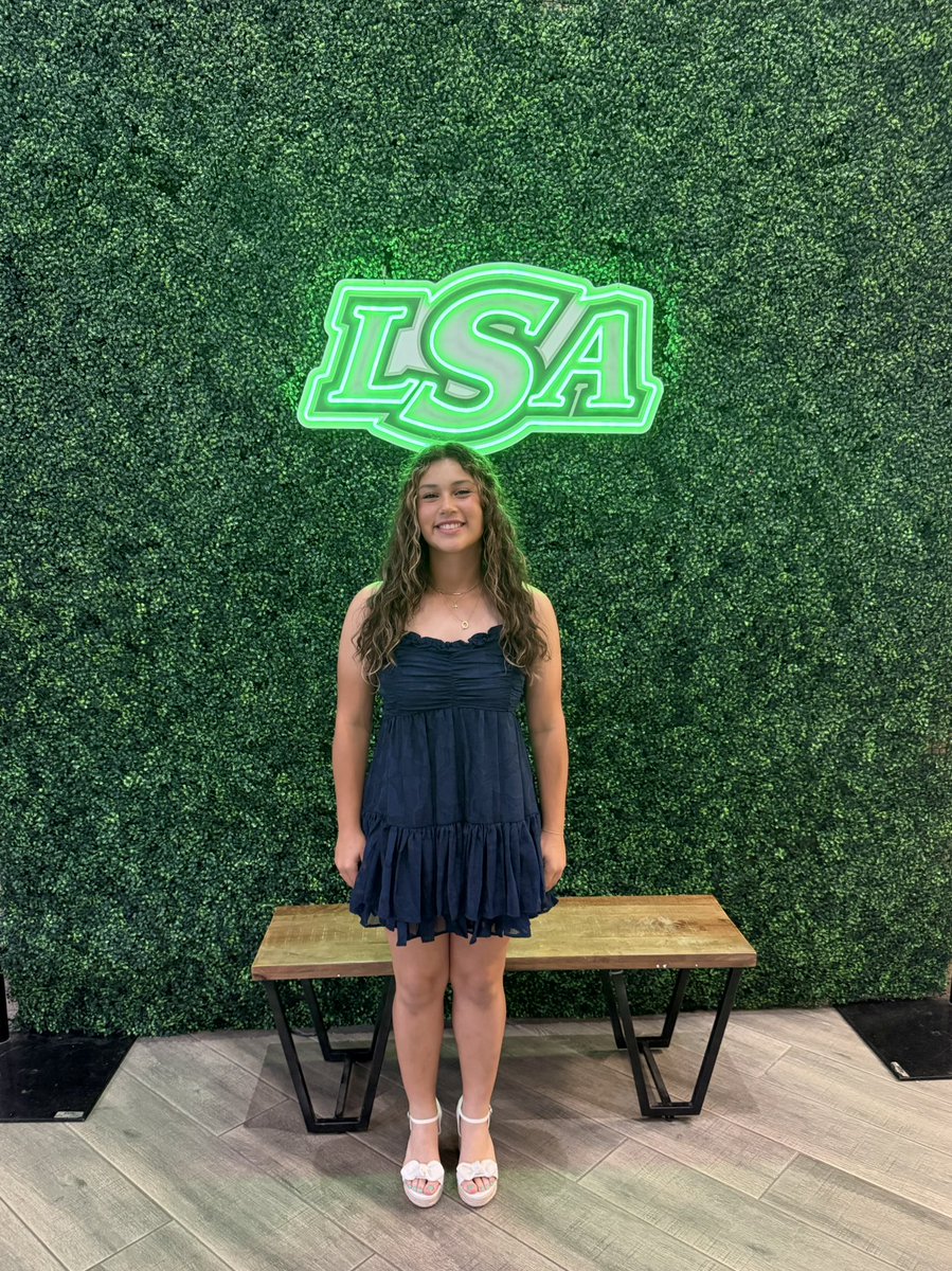 QuinnJAlexander's tweet photo. While many of my posts highlight the physical side of my softball training, I place just as much emphasis on academics. I believe my strong academic foundation translates to a high softball IQ, allowing me to understand strategy, make adjustments quickly, and contribute thoughtfully to the game! @KCJackson @LineDsoftball @ExtraInningSB @USASoftballJWNT @USASoftballWNT @top_d1 @CatcherCartel