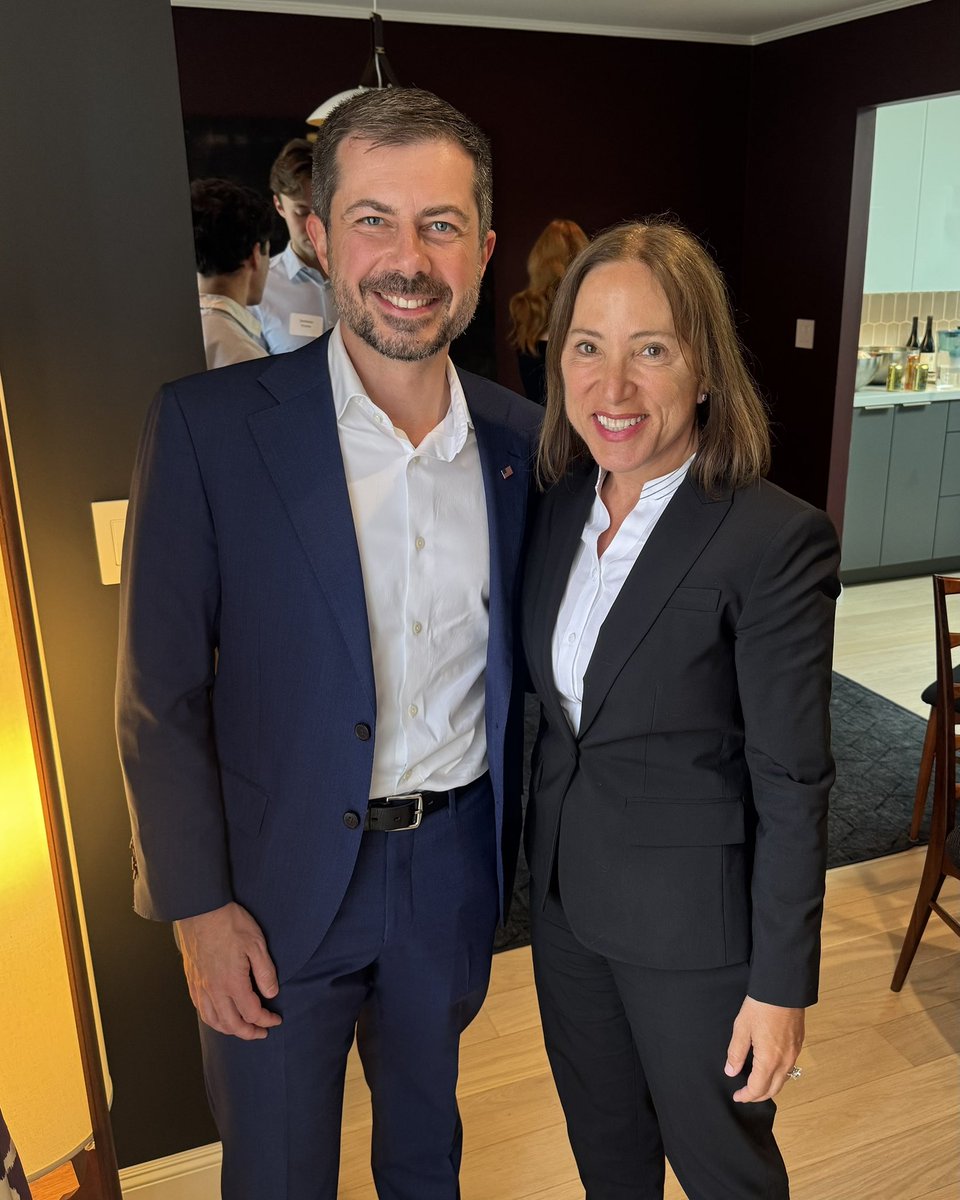 Eleni Kounalakis tweet media