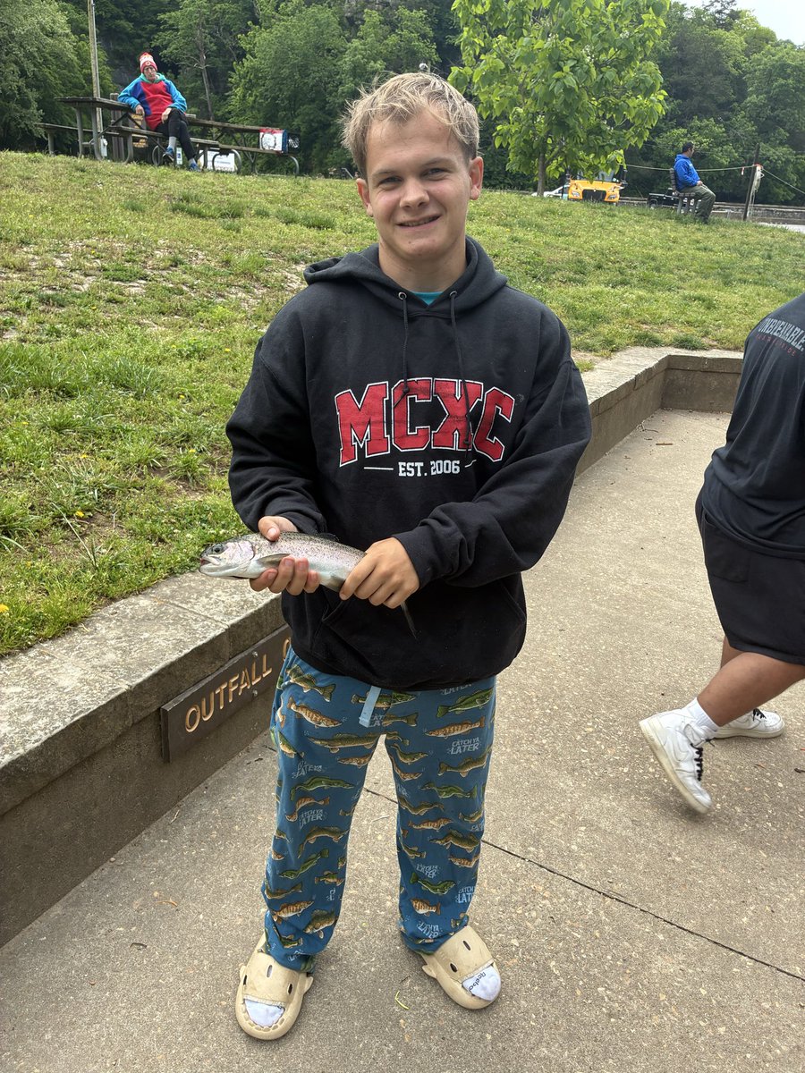 jfactor2's tweet photo. My final Lifetime Sports and Adaptive PE fishing trip to Roaring River State Park (bitter-sweet), going to miss days like today with my high school students!  #MCR1Pride https://t.co/y5Km1fTCO2