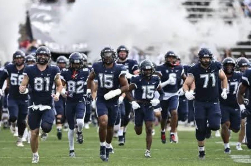 zachforbish4's tweet photo. I am extremely blessed to receive an offer from Uconn!!! @CoachD_Edison @coachbrooks247 @Coach_Bacc @CoachJRayburn @drkharp @LSHS_FBRecruits @Coach_K2 @maxwray10 @UConnFootball https://t.co/5LMq4wf8MC