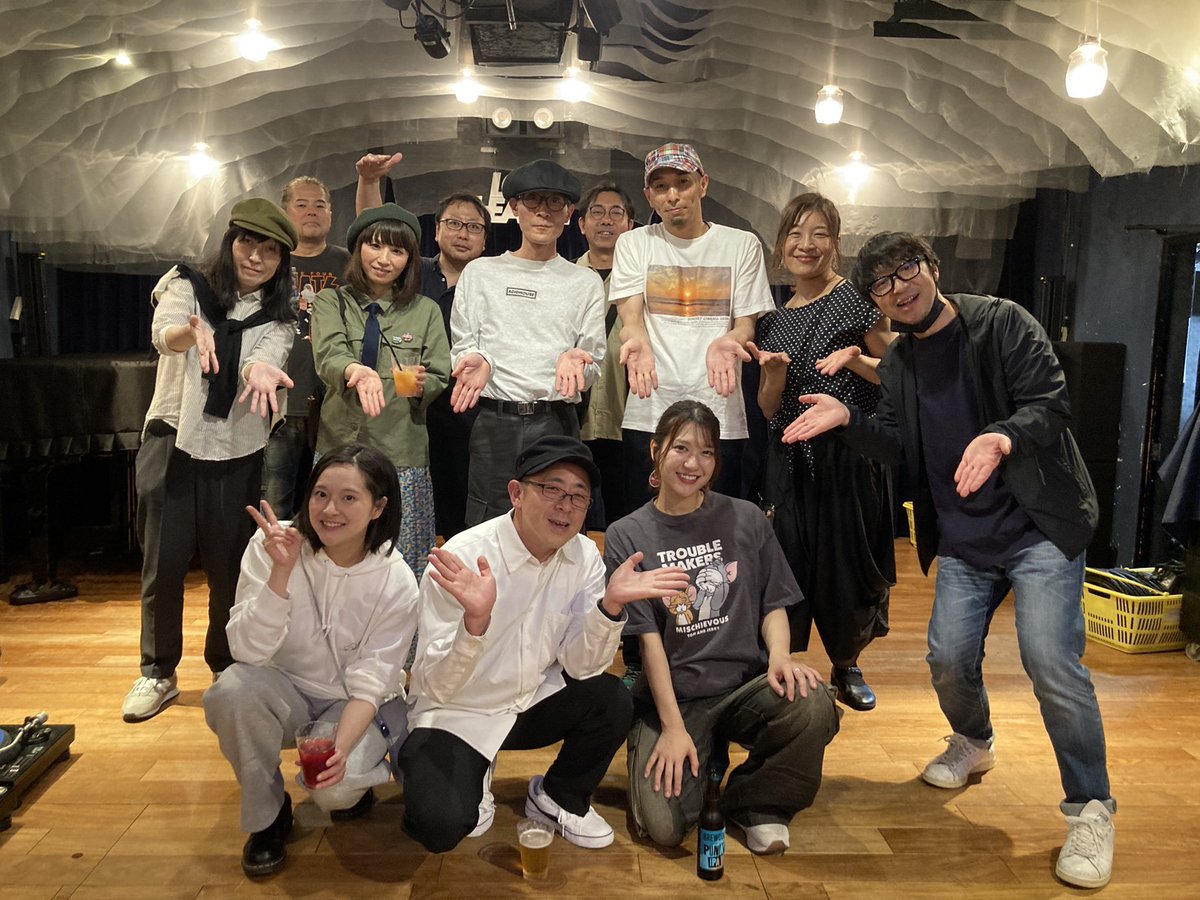 shimatch036's tweet photo. 本日はリリィシュリンプさんの
シングル“おろかもの”レコ発イベントでございました♪🦐
出演者の皆さま、ご来場の皆さま、スタッフの皆さまありがとうございました！✨🙇🏻‍♂️
ほんわか和気あいあいとした雰囲気で、とても楽しいひとときでございました♪ https://t.co/FNHgNYisz2