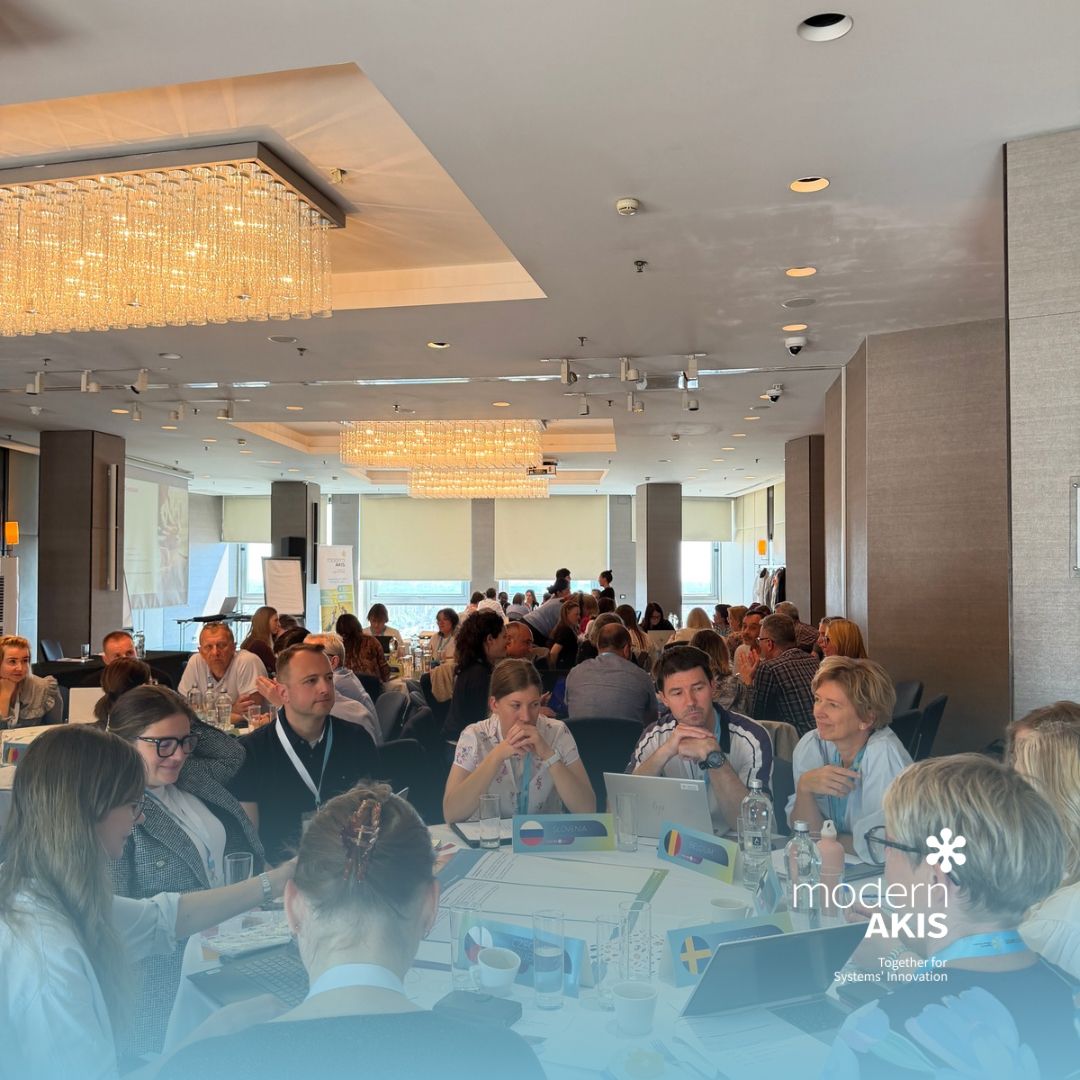 modernAKIS's tweet photo. 🚀 7th AKIS CB General Assembly | Bucharest 🇷🇴

We kicked off with a ccCoP1 workshop on the New CAP &amp; Multiannual Financial Framework, sparking discussion on AKIS strategy, coordination &amp; implementation across Member States. 🤝🌱

More updates soon 👀

#modernAKIS #AKIS #CAP https://t.co/VkSHuiBHSJ