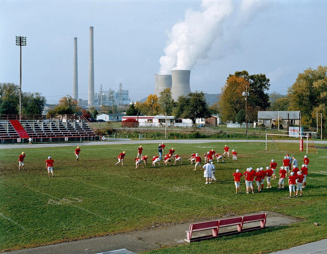 ryderkimball's tweet photo. Electric pastoral

Photos by Mitch Epstein in American Power https://t.co/jP58mXOxOo