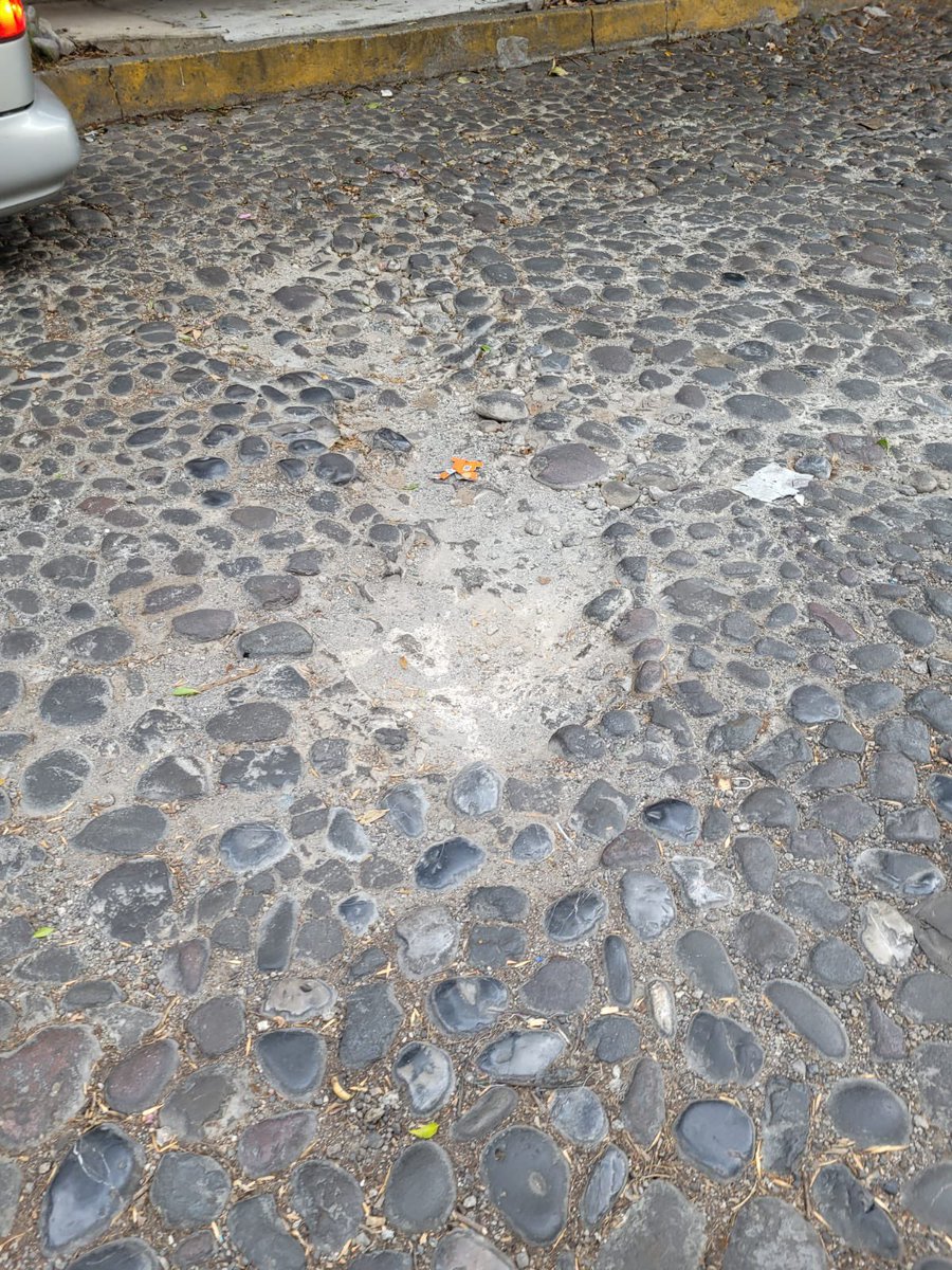 aguilas_pilares's tweet photo. Alcalde @LopezCasarinJ la calle de Espigones col las Águilas @AlcaldiaAO parece superficie lunar, será que algún día se pondrá a trabajar y usará el presupuesto para reparar nuestras calles? @PORLASAGUILAS @Elilop14 @Liz_SalgadoV @Noutopiajapon @lialimon @Reforma @nmasforo https://t.co/RyhbRfucF0