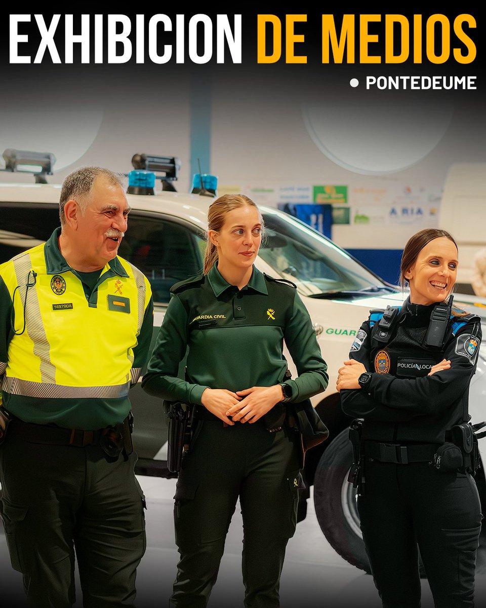 GCivilCoruna's tweet photo. 📍 Gran exhibición de medios de la #GuardiaCivil en la localidad de #Pontedeume.
🐕‍🦺 Unidades como el Servicio #Cinológico, #GREIM, #TEDAX, #USECIC y Equipo #Pegaso han realizado demostraciones prácticas de intervención, rescate y vigilancia aérea ante la ciudadanía.
[HISTORIA] https://t.co/DYnHNea8kn