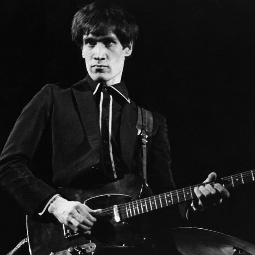 paro_netti's tweet photo. @JVMonte2 Wilko Johnson https://t.co/jAiHLHQZq1