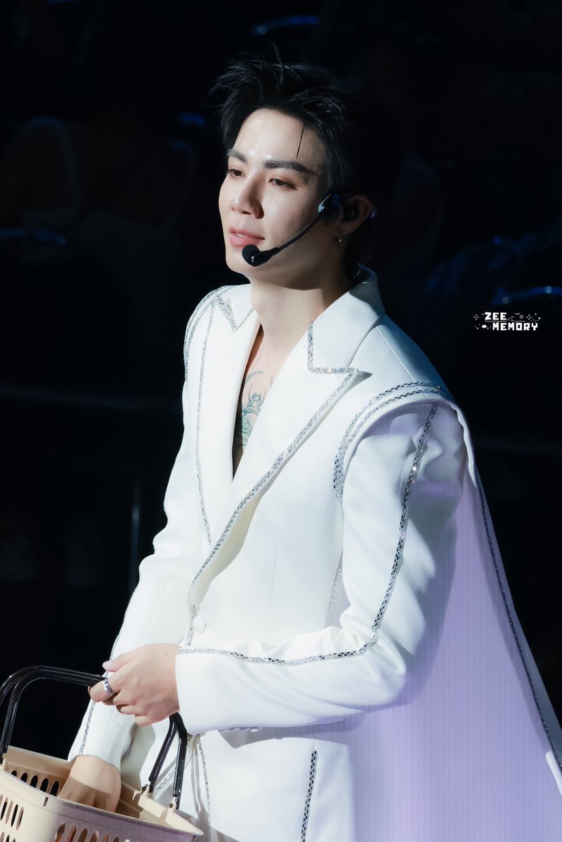 20260503

ลูกรักพระเจ้าสุด ๆ

#DMDLAND3DAY2 
#ZeePruk <a href="/zee_pruk/">Z</a>