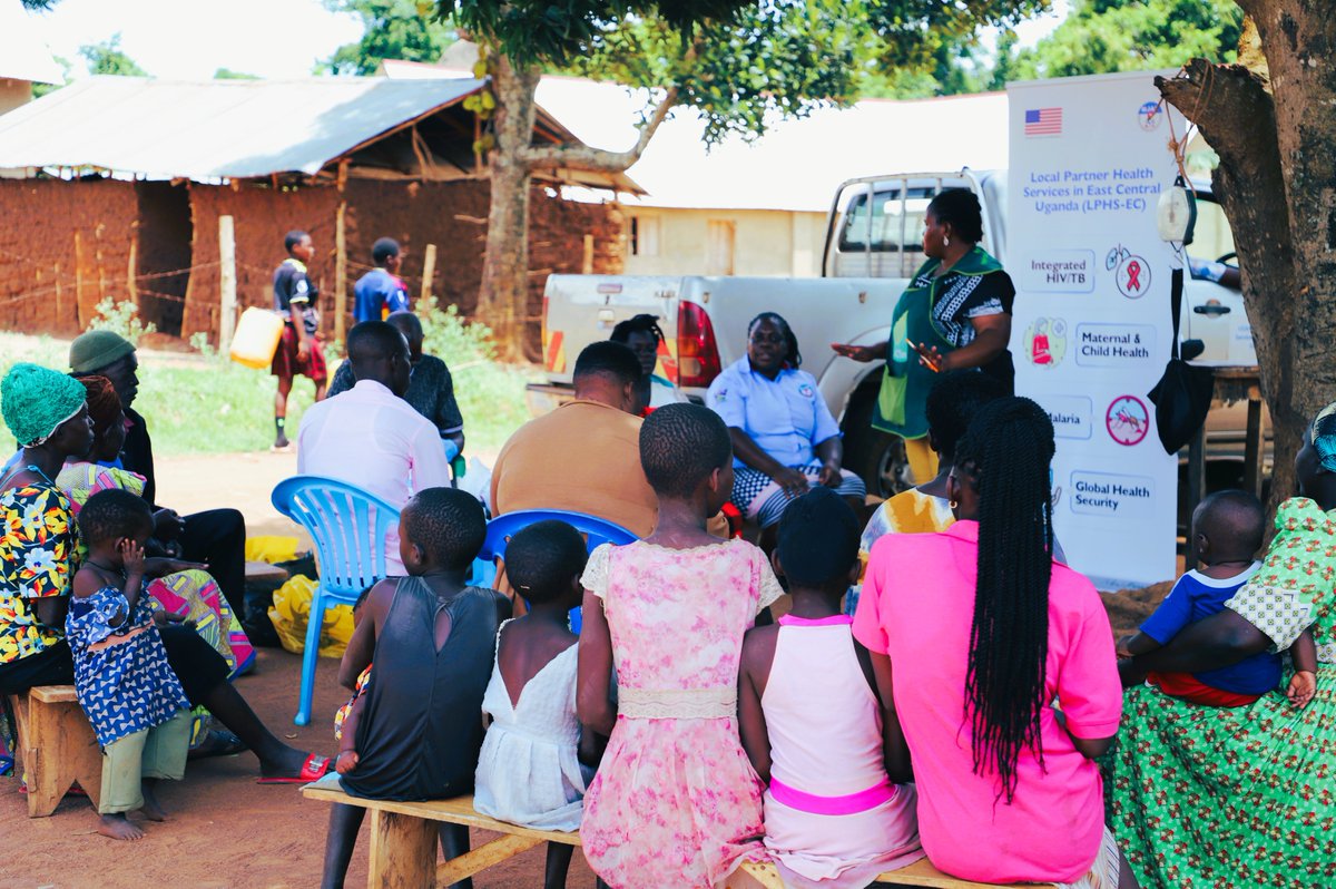 MJAPUg's tweet photo. 𝗠𝗝𝗔𝗣 𝘀𝗮𝘁𝗲𝗹𝗹𝗶𝘁𝗲 𝗠𝗮𝘁𝗲𝗿𝗻𝗮𝗹, 𝗡𝗲𝘄𝗯𝗼𝗿𝗻, 𝗮𝗻𝗱 𝗖𝗵𝗶𝗹𝗱 𝗛𝗲𝗮𝗹𝘁𝗵 (𝗠𝗡𝗖𝗛) 𝗰𝗹𝗶𝗻𝗶𝗰𝘀 𝗮𝗿𝗲 𝘀𝘂𝗽𝗽𝗼𝗿𝘁𝗶𝗻𝗴 𝘁𝗵𝗲 𝗲𝘅𝘁𝗲𝗻𝗱𝗲𝗱 𝗜𝗻𝘁𝗲𝗴𝗿𝗮𝘁𝗲𝗱 𝗖𝗵𝗶𝗹𝗱 𝗛𝗲𝗮𝗹𝘁𝗵 𝗗𝗮𝘆𝘀 (𝗜𝗖𝗛𝗗/𝗧𝗕 𝗖𝗔𝗦𝗧+) 𝗰𝗮𝗺𝗽𝗮𝗶𝗴𝗻 𝗶𝗻 𝗕𝘂𝗴𝗶𝗿𝗶 𝗗𝗶𝘀𝘁𝗿𝗶𝗰𝘁.
This week, MJAP satellite Maternal, Newborn, and Child Health (MNCH) clinics are actively supporting the extended Integrated Child Health Days (ICHD/TB CAST+) campaign in Bugiri District, bringing essential health services closer to communities. The teams have so far conducted outreaches in rural sub-counties of Nankoma, Musongola, Buwererwe, Ndeeba, Busanzi, Ndikafukulya, Kireka, Mugona “A”, Bugona “B”, Through the LPHS-EC Activity, we are leveraging on the ICHD platform to reduce the MR2 (second dose of measles-rubella) overwhelming dropout rate of 79% and 54.7% exhibited in Bugiri and Namayingo districts. Read More: https://t.co/YVcuHu8WUl
@MinofHealthUG 
@UNICEFUganda 
@UNFPAUganda 
@SwedEnvoyUganda