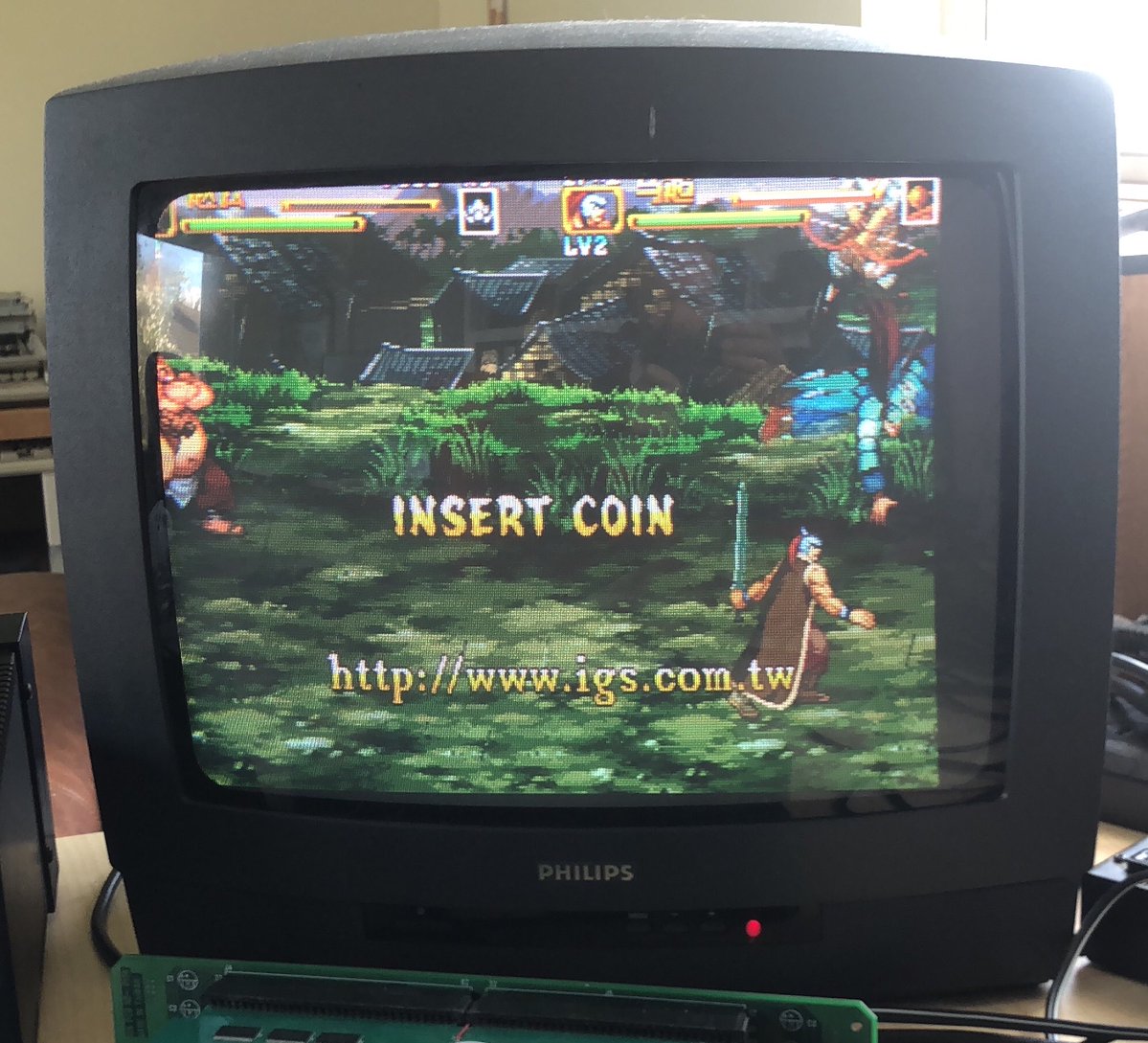 : RetroHQ : tweet media