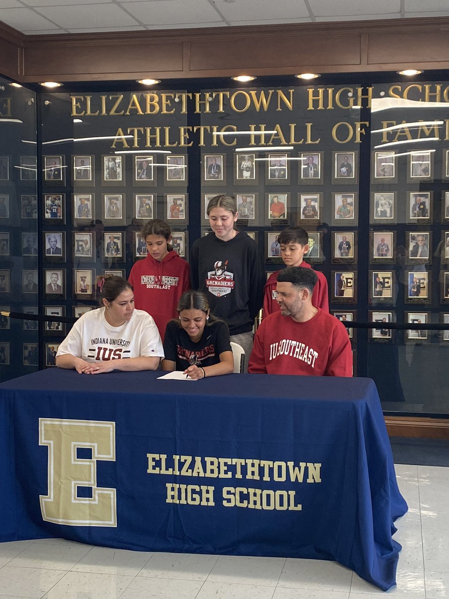ehsladypanthers's tweet photo. Congratulations to our Lady Panther, Miyah Courtney, on signing her letter of intent to continue her athletic and academic career at Indiana University Southeast! 
@NEheadlines @IUSWBB @Coach__Downard https://t.co/exI4BX380Z