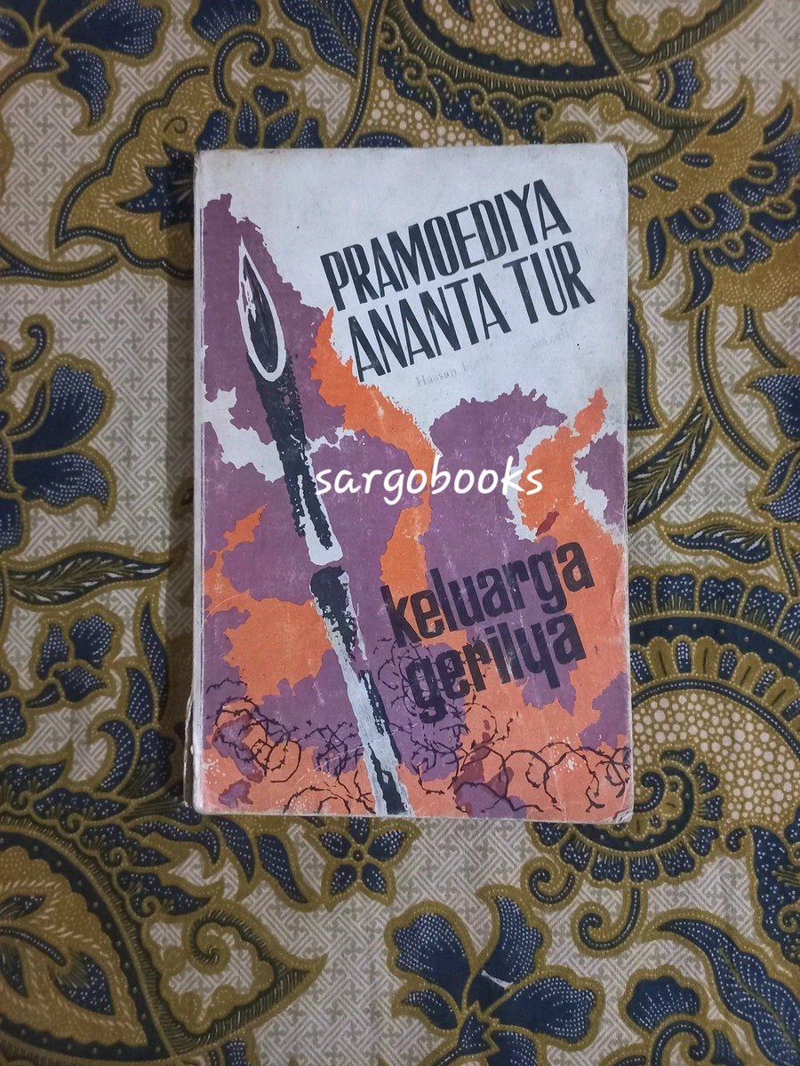 sargobooks tweet media