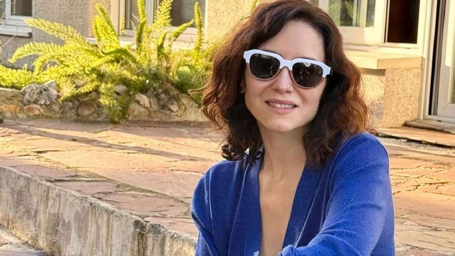 ¿Suspende Ayuso su viaje a México?
Ayuso habría decidido interrumpir bruscamente su visita a México y emprender el retorno a Madrid tras enterarse de la próxima llegada a Madrid de los 14 españoles del crucero.  "Ya me ha jodido las vacaciones el puto Sánchez" dicen que ha dicho.
