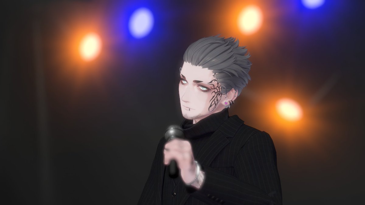 こすろー tweet media