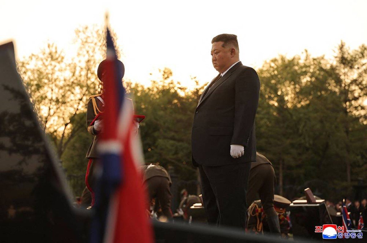 One Korea Is Dead

North Korea's revised constitution deletes all reunification language and adds a new Article 2 defining its territory as bordering China, Russia, and "the Republic of Korea to the south", formally codifying Kim Jong Un's "two hostile states" doctrine. 

It also