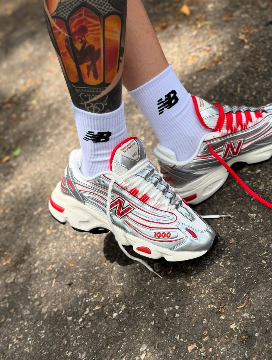 SneakerAlert tweet media