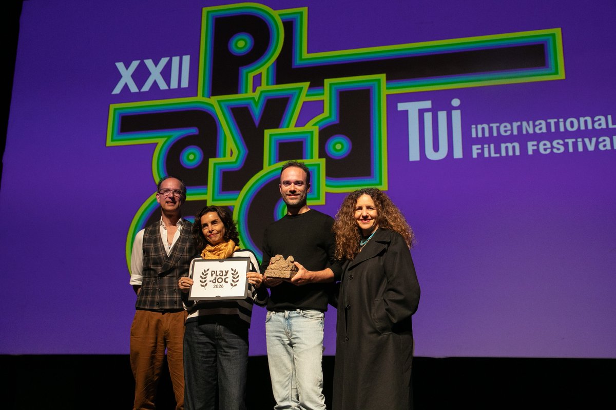 IB3's tweet photo. 🎬 Enhorabona a 'Amílcar', el documental d'@eekmiguel, que ha estat guardonat amb el premi a millor pel·lícula internacional al festival @PlayDocFest 🏆

Una producció que compta amb la participació d’IB3 👏

Molt contents de formar part d’aquest èxit! 🫶 https://t.co/VF3DaiQu1I