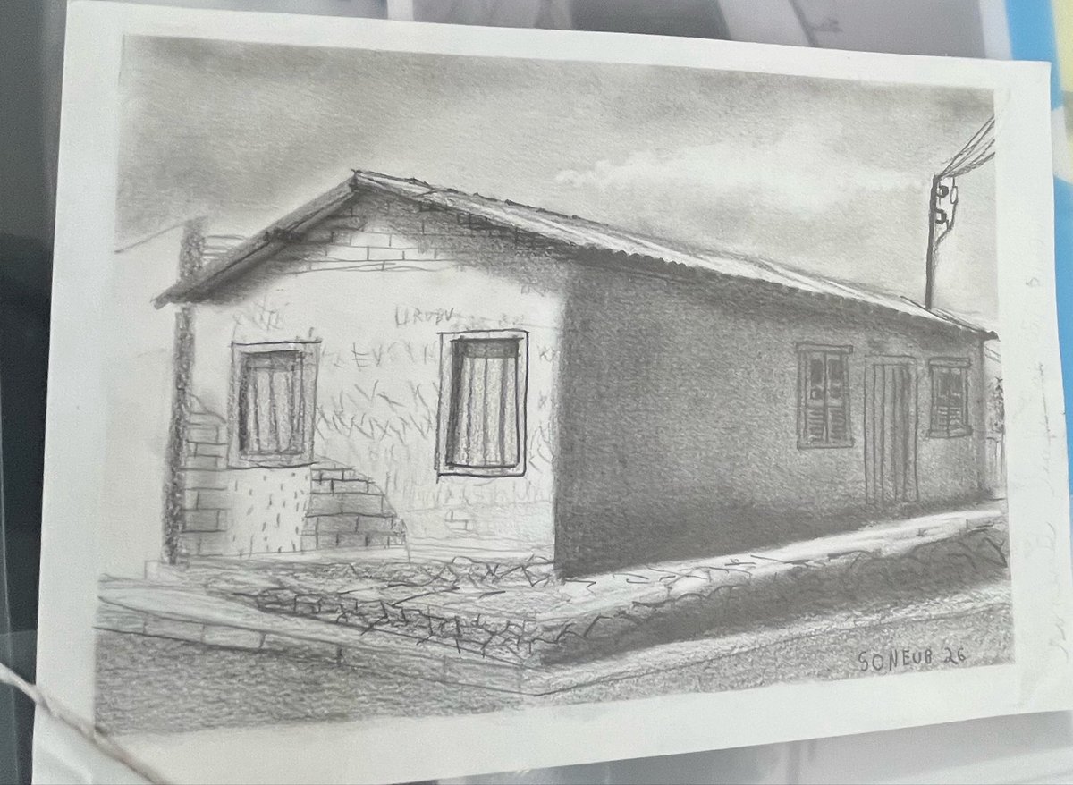 RafaelBuen1196's tweet photo. Pessoal hoje eu fiz um bagulho… e quero que fique com vocês os guris da net.
Um desenho de luz e sombras para quem quiser ver que não é sobre talento mas sim sobre perseverança e querer aprender
#Sketch #doodle #art #blackandwhite #sketchfull #noai #becreative https://t.co/Ix4X6rhSIE