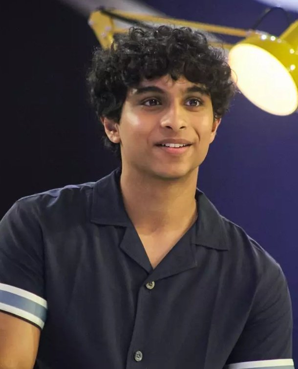pjacervoo's tweet photo. Feliz aniversário, Aryan! 💚
Hoje é o dia especial do nosso amado grover. Ary, você merece as coisas mais lindas que o mundo tem para te oferecer, e eu espero que conquiste tudo aquilo que almeja, nós te amamos muito. https://t.co/dsv7EFl7lS