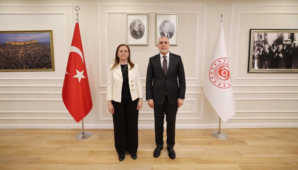 Devrimci Sağlık İş tweet media