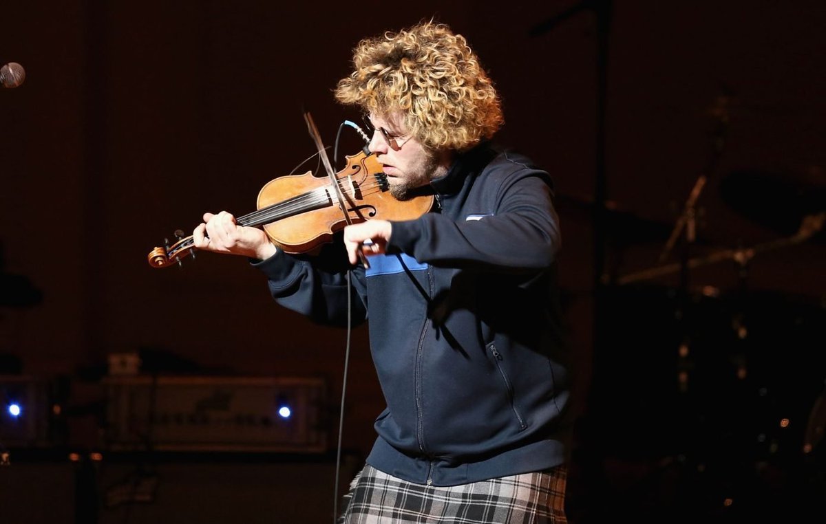 Musician Files Lawsuit After Google AI Overview Incorrectly Labels Him A Sex Offender
papersplanes.com/detail/4664/Mu…