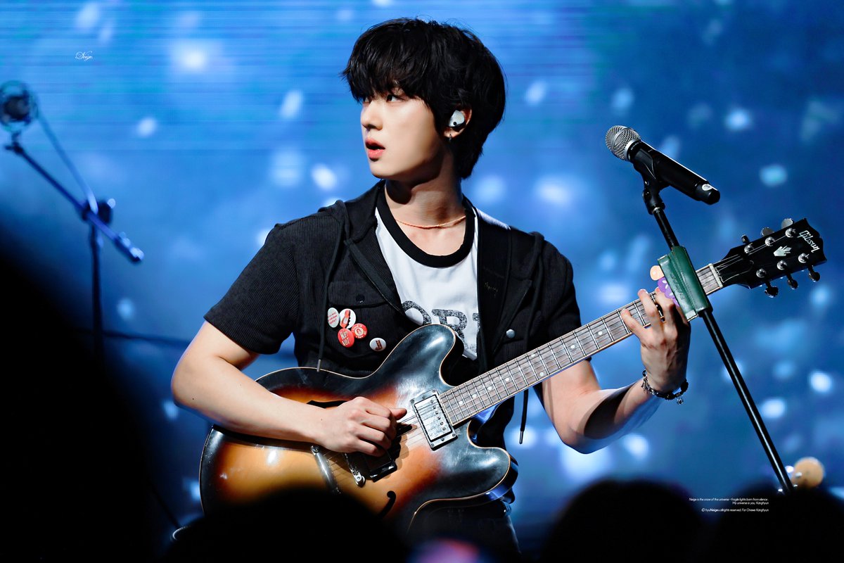260501 STUDIO:WE # 7 

깡왹져가 우주를 연주하는 중이니까 우리 잘 들어주자 🎸

#ONEWE #KANGHYUN #강현 #원위