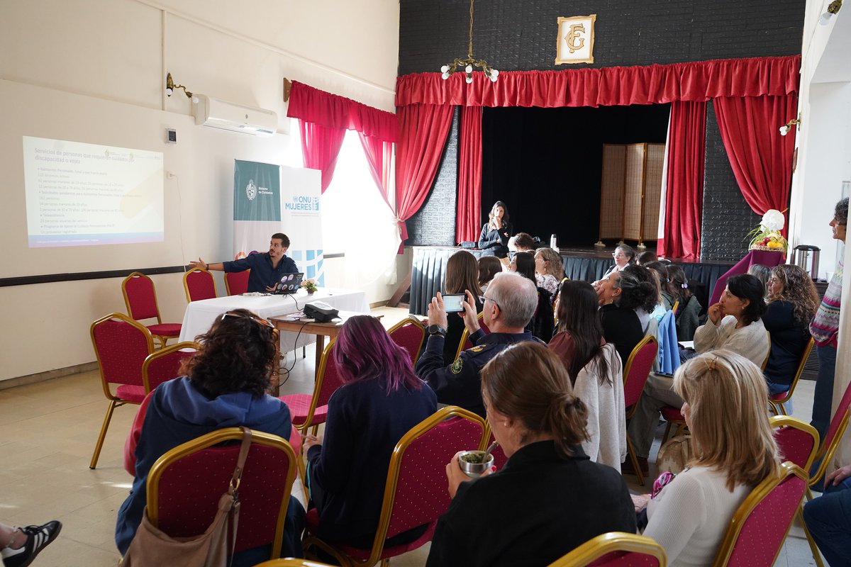 cuidadosuy's tweet photo. Se realizaron los Diálogos en el territorio: hablemos de cuidados y corresponsabilidad, en el Mes de los Cuidados, con el objetivo de generar espacios de intercambio y reflexionar colectivamente sobre la organización social de los cuidados. 

https://t.co/ykz7lURUeI https://t.co/2Vl1ocBa3Y