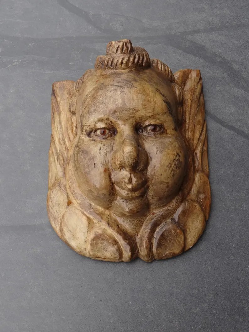 elementsdeco's tweet photo. Vintage 1960s Mexican Cherub Mask!
Hand-carved wooden Querubín/Putti. Beautiful folk art angel perfect for collectors! Authentic Mexican craftsmanship 1960s vintage https://t.co/re9xIXev13 #MexicanFolkArt #HandCarved #FolkArt #AngelDecor #WoodCarving #wiseshopper https://t.co/it0DGQAPfb