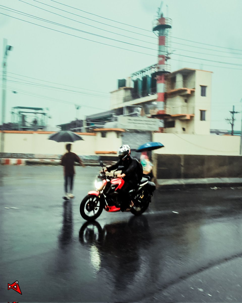 motiurmagazine's tweet photo. Two wheeler exclude tension and cover distance in any weather.
Chittagong 📌

#bike #chittagong #photo https://t.co/fWklAMdFiL
